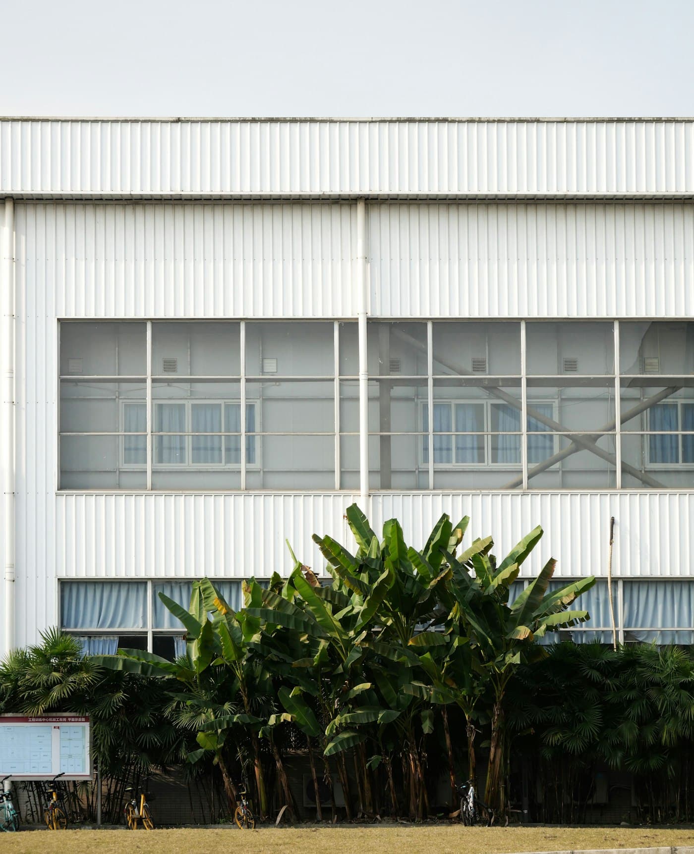 LUNA facility